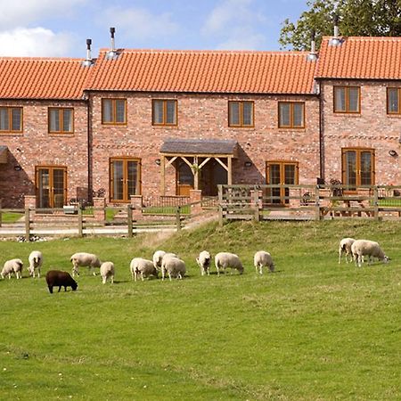 בברלי Red House Farm Cottages מראה חיצוני תמונה