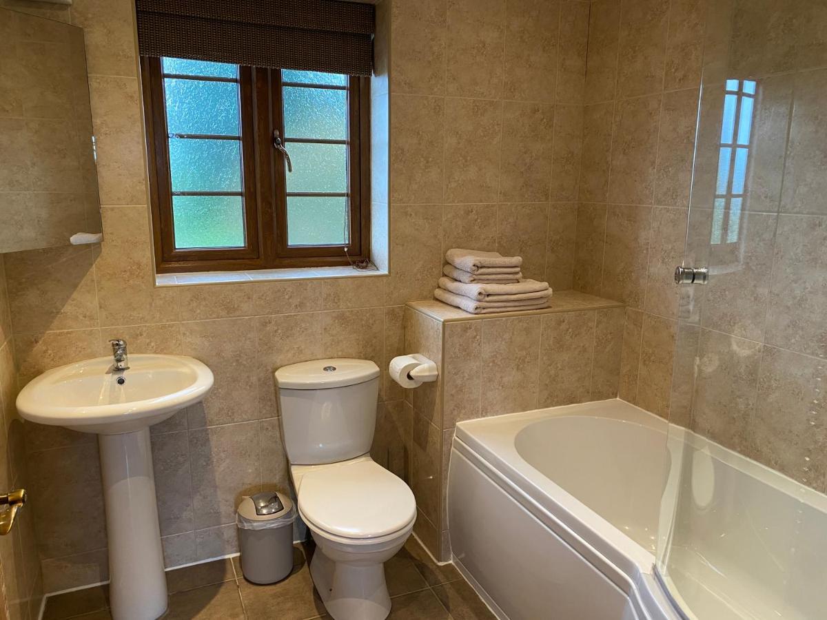 בברלי Red House Farm Cottages מראה חיצוני תמונה